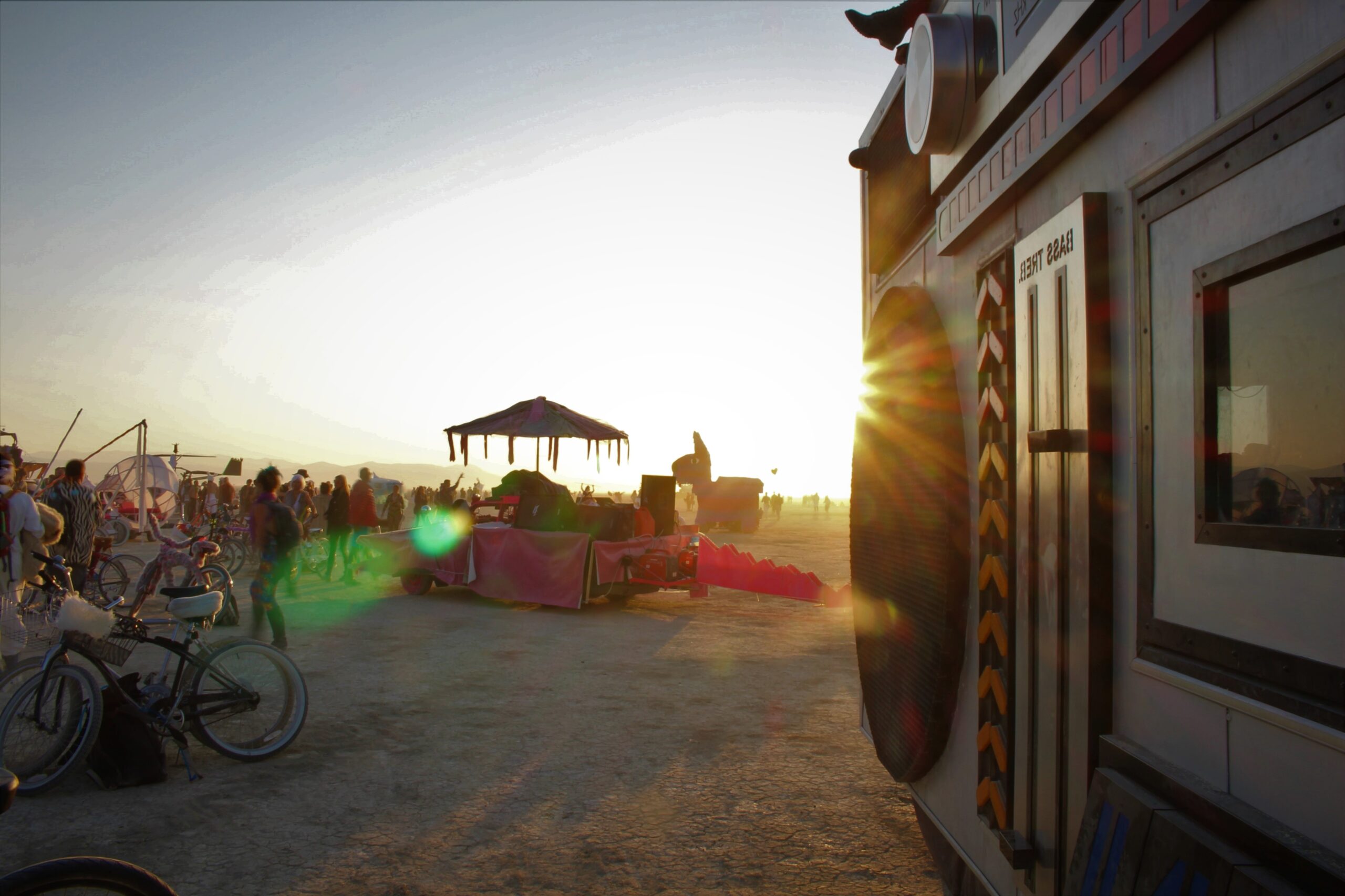 What can big data tell us about how we might design transformative experiences? The case of Burning Man