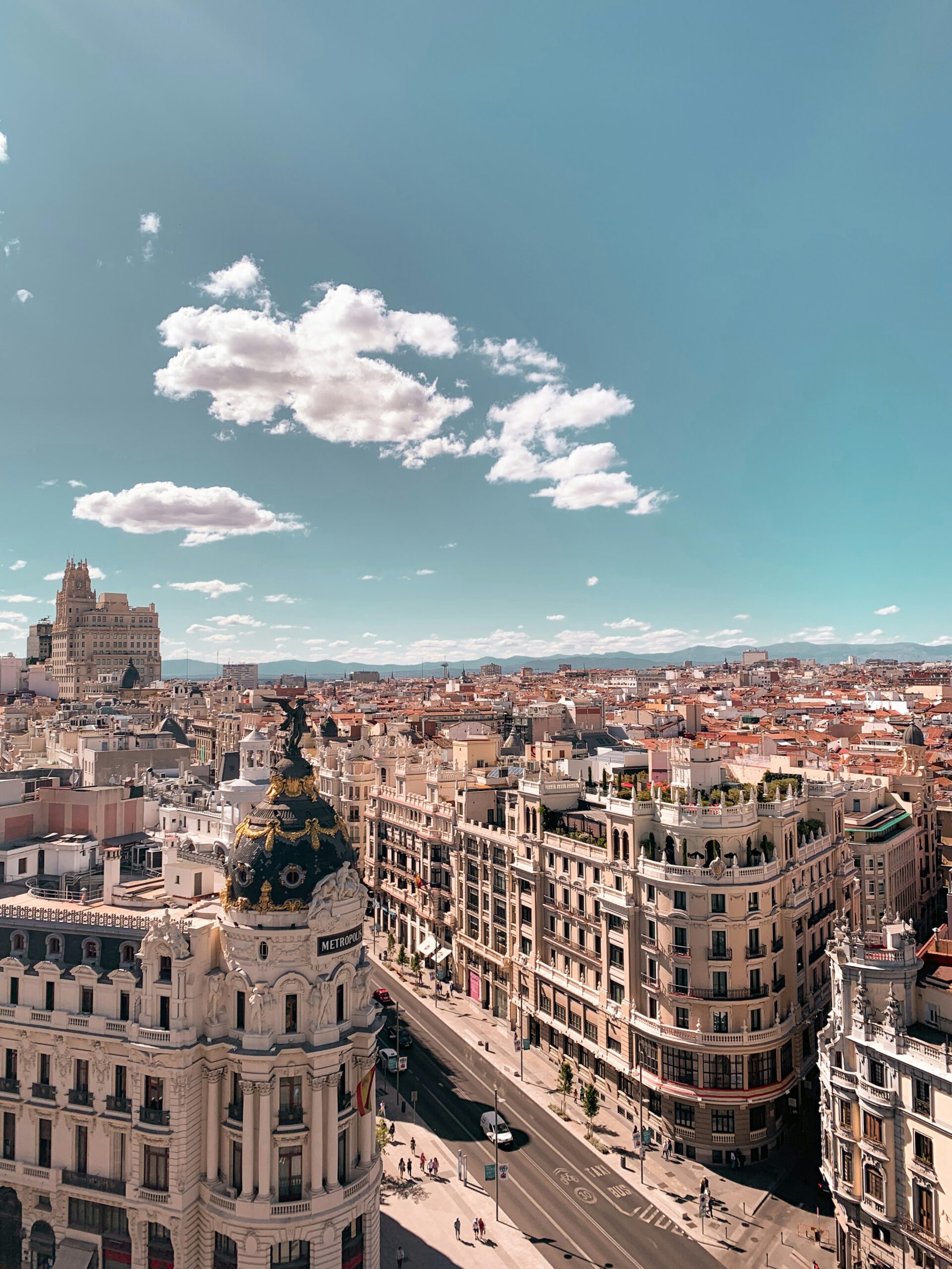 Barbara Neuhofer gives Keynote at the XXIII Congreso de la Asociación Española de Expertos Científicos en Turismo 2024 in Madrid